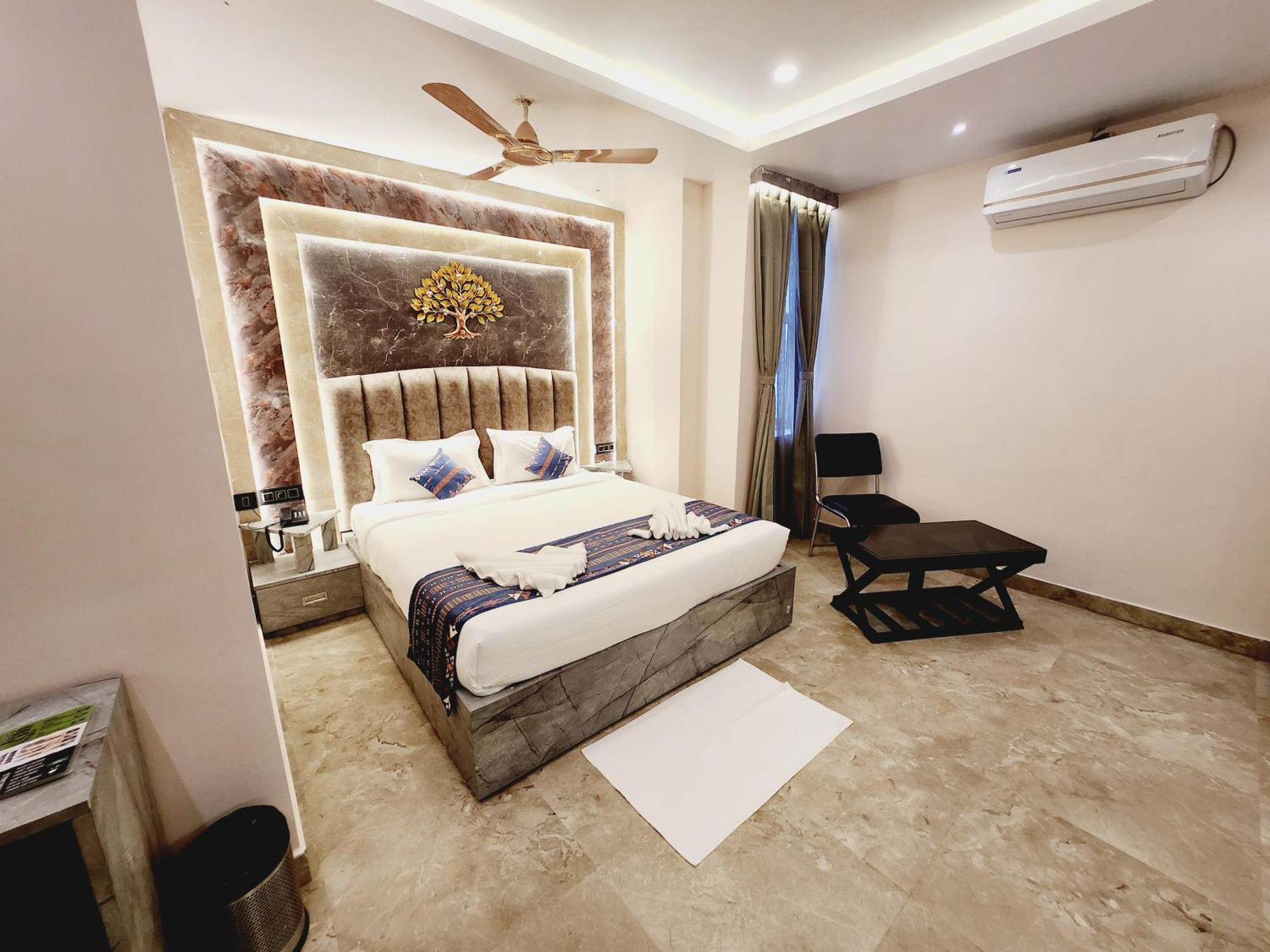 The Greenstar Inn Premium 布巴内什瓦尔 外观 照片