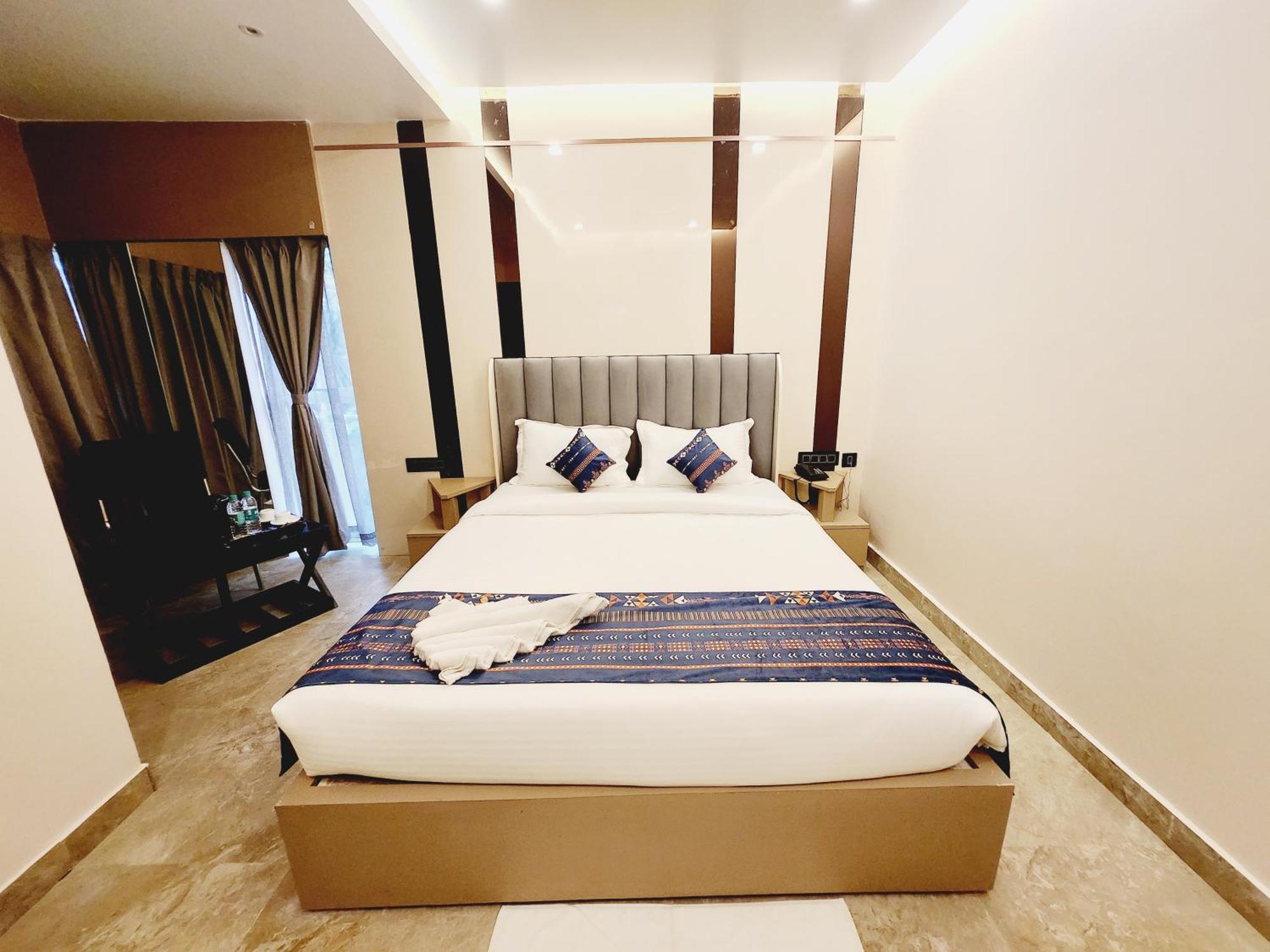 The Greenstar Inn Premium 布巴内什瓦尔 外观 照片