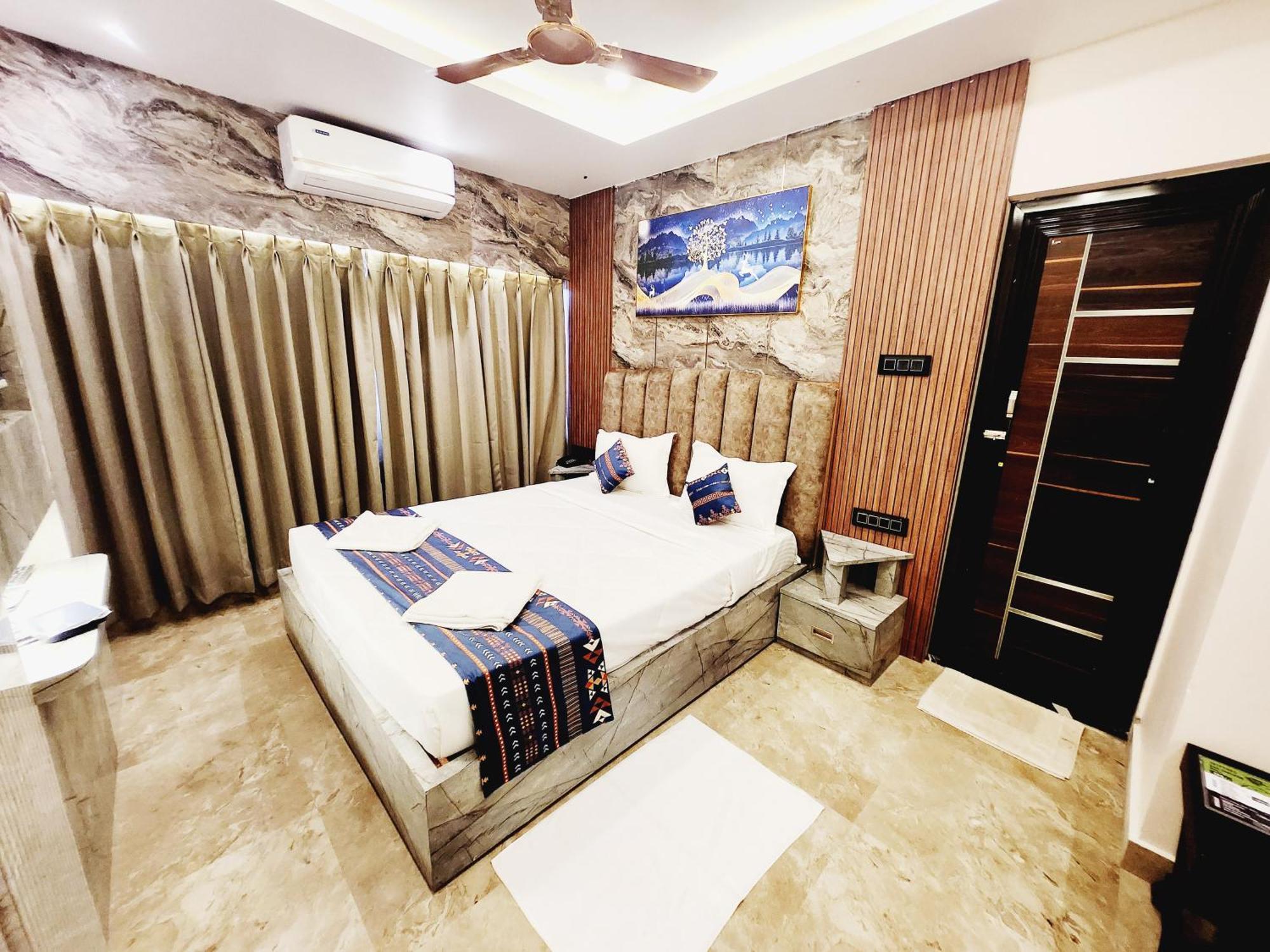 The Greenstar Inn Premium 布巴内什瓦尔 外观 照片