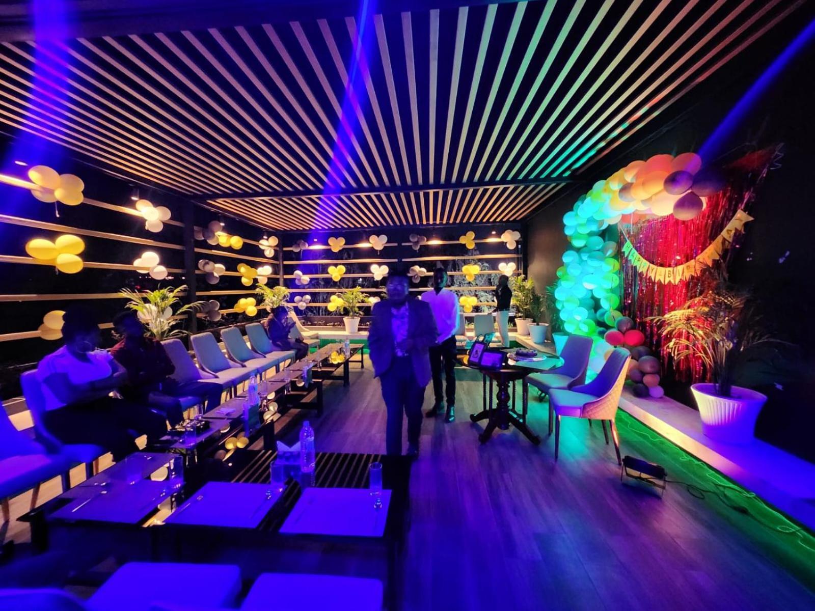 The Greenstar Inn Premium 布巴内什瓦尔 外观 照片
